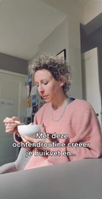 Met deze ochtendorutine creëer je buikvet en